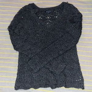 Pretty grey sweater from American Eagle 🤍